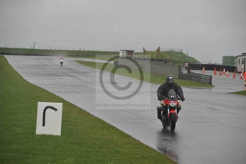 Motorcycle action photographs;anglesey circuit;anglesey trackday photographs;event digital images;eventdigitalimages;no limits trackday;oulton park circuit cheshire;peter wileman photography;trackday;trackday digital images;trackday photos;ty croes circuit wales