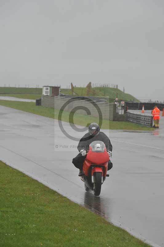 Motorcycle action photographs;anglesey circuit;anglesey trackday photographs;event digital images;eventdigitalimages;no limits trackday;oulton park circuit cheshire;peter wileman photography;trackday;trackday digital images;trackday photos;ty croes circuit wales