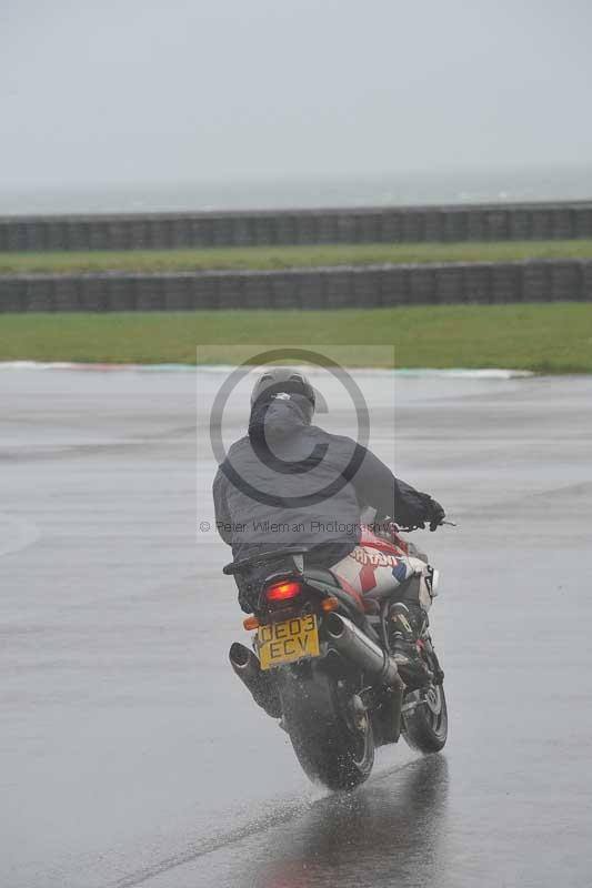 Motorcycle action photographs;anglesey circuit;anglesey trackday photographs;event digital images;eventdigitalimages;no limits trackday;oulton park circuit cheshire;peter wileman photography;trackday;trackday digital images;trackday photos;ty croes circuit wales