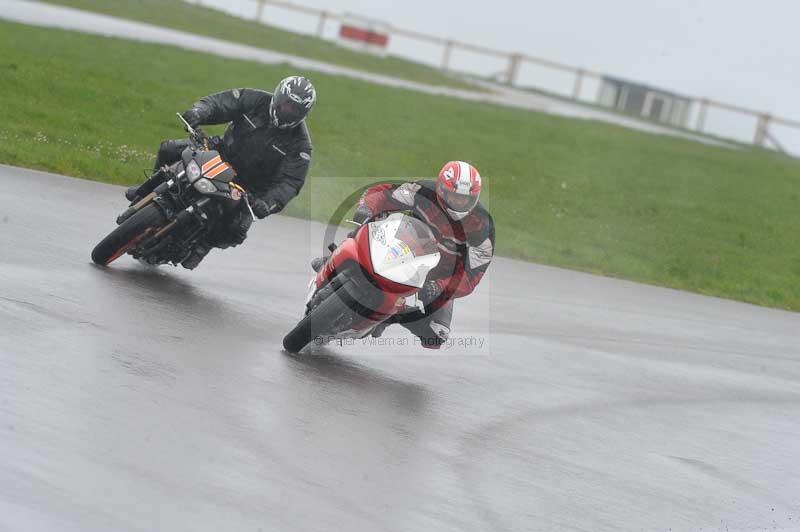 Motorcycle action photographs;anglesey circuit;anglesey trackday photographs;event digital images;eventdigitalimages;no limits trackday;oulton park circuit cheshire;peter wileman photography;trackday;trackday digital images;trackday photos;ty croes circuit wales