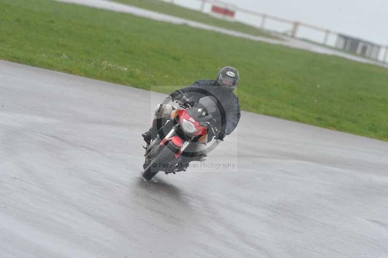 Motorcycle action photographs;anglesey circuit;anglesey trackday photographs;event digital images;eventdigitalimages;no limits trackday;oulton park circuit cheshire;peter wileman photography;trackday;trackday digital images;trackday photos;ty croes circuit wales