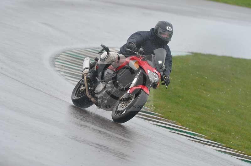 Motorcycle action photographs;anglesey circuit;anglesey trackday photographs;event digital images;eventdigitalimages;no limits trackday;oulton park circuit cheshire;peter wileman photography;trackday;trackday digital images;trackday photos;ty croes circuit wales