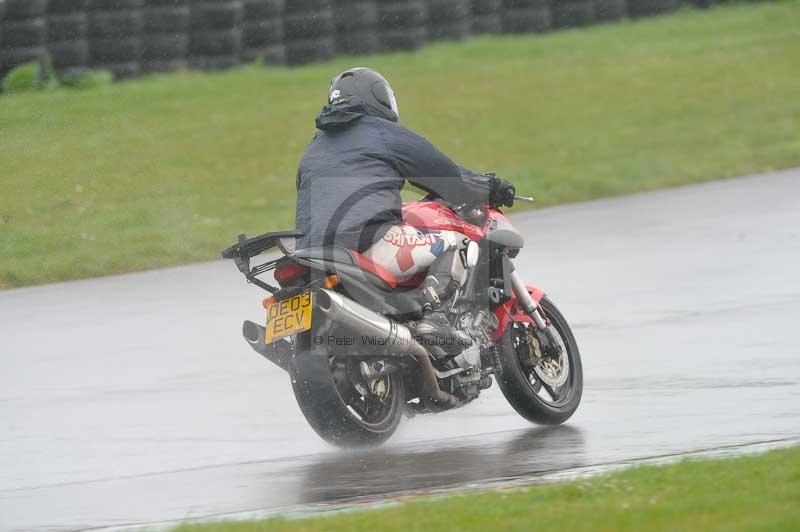 Motorcycle action photographs;anglesey circuit;anglesey trackday photographs;event digital images;eventdigitalimages;no limits trackday;oulton park circuit cheshire;peter wileman photography;trackday;trackday digital images;trackday photos;ty croes circuit wales