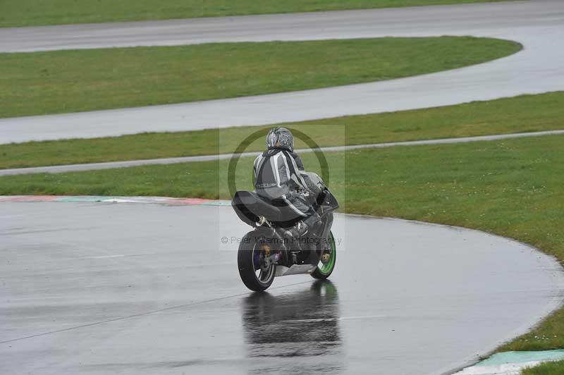 Motorcycle action photographs;anglesey circuit;anglesey trackday photographs;event digital images;eventdigitalimages;no limits trackday;oulton park circuit cheshire;peter wileman photography;trackday;trackday digital images;trackday photos;ty croes circuit wales