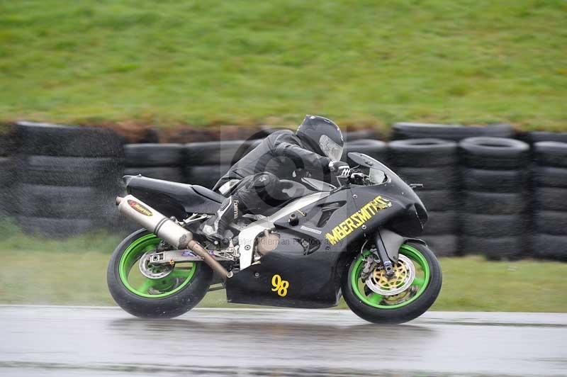 Motorcycle action photographs;anglesey circuit;anglesey trackday photographs;event digital images;eventdigitalimages;no limits trackday;oulton park circuit cheshire;peter wileman photography;trackday;trackday digital images;trackday photos;ty croes circuit wales