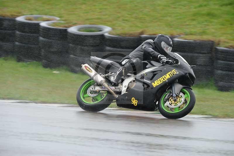 Motorcycle action photographs;anglesey circuit;anglesey trackday photographs;event digital images;eventdigitalimages;no limits trackday;oulton park circuit cheshire;peter wileman photography;trackday;trackday digital images;trackday photos;ty croes circuit wales