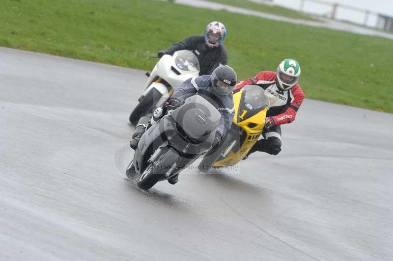 Motorcycle action photographs;anglesey circuit;anglesey trackday photographs;event digital images;eventdigitalimages;no limits trackday;oulton park circuit cheshire;peter wileman photography;trackday;trackday digital images;trackday photos;ty croes circuit wales