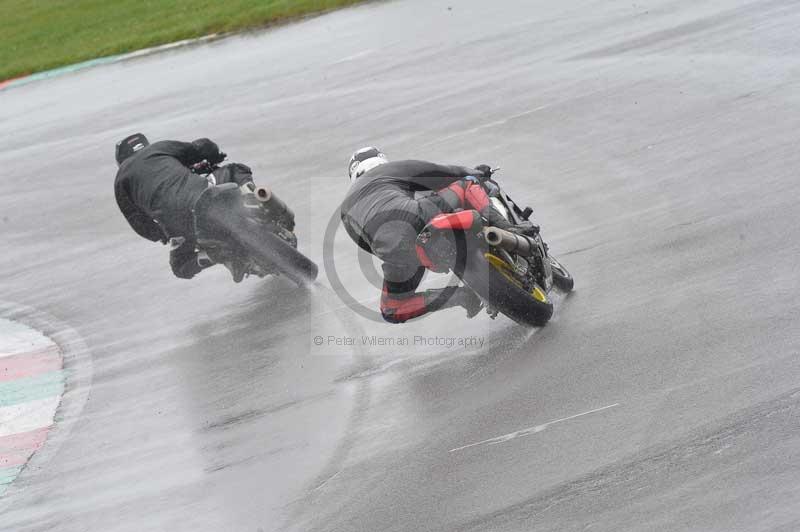 Motorcycle action photographs;anglesey circuit;anglesey trackday photographs;event digital images;eventdigitalimages;no limits trackday;oulton park circuit cheshire;peter wileman photography;trackday;trackday digital images;trackday photos;ty croes circuit wales