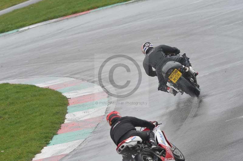 Motorcycle action photographs;anglesey circuit;anglesey trackday photographs;event digital images;eventdigitalimages;no limits trackday;oulton park circuit cheshire;peter wileman photography;trackday;trackday digital images;trackday photos;ty croes circuit wales