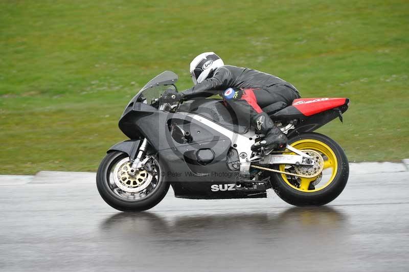 Motorcycle action photographs;anglesey circuit;anglesey trackday photographs;event digital images;eventdigitalimages;no limits trackday;oulton park circuit cheshire;peter wileman photography;trackday;trackday digital images;trackday photos;ty croes circuit wales