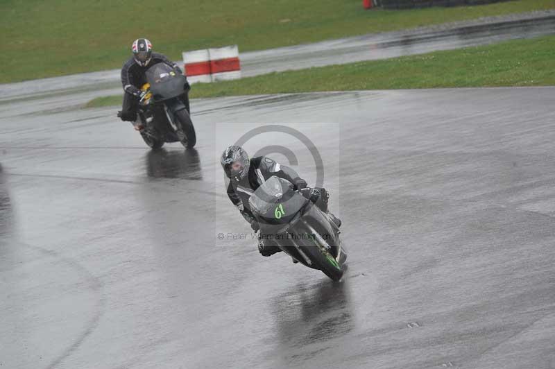 Motorcycle action photographs;anglesey circuit;anglesey trackday photographs;event digital images;eventdigitalimages;no limits trackday;oulton park circuit cheshire;peter wileman photography;trackday;trackday digital images;trackday photos;ty croes circuit wales