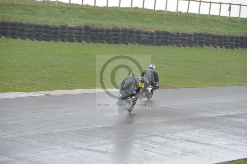 Motorcycle action photographs;anglesey circuit;anglesey trackday photographs;event digital images;eventdigitalimages;no limits trackday;oulton park circuit cheshire;peter wileman photography;trackday;trackday digital images;trackday photos;ty croes circuit wales