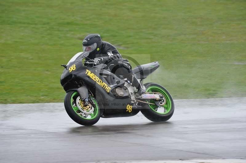 Motorcycle action photographs;anglesey circuit;anglesey trackday photographs;event digital images;eventdigitalimages;no limits trackday;oulton park circuit cheshire;peter wileman photography;trackday;trackday digital images;trackday photos;ty croes circuit wales