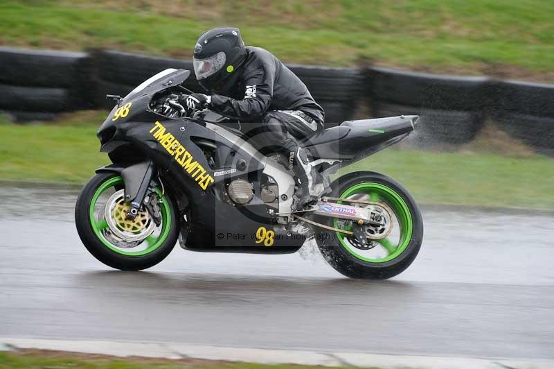 Motorcycle action photographs;anglesey circuit;anglesey trackday photographs;event digital images;eventdigitalimages;no limits trackday;oulton park circuit cheshire;peter wileman photography;trackday;trackday digital images;trackday photos;ty croes circuit wales