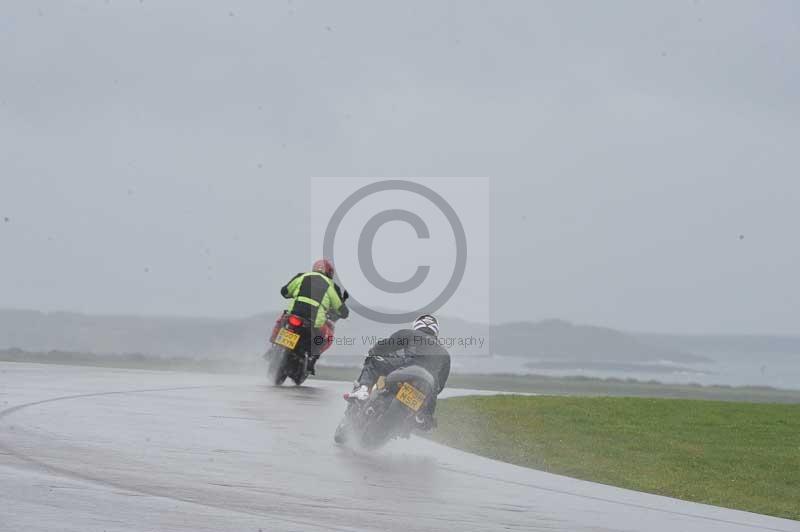 Motorcycle action photographs;anglesey circuit;anglesey trackday photographs;event digital images;eventdigitalimages;no limits trackday;oulton park circuit cheshire;peter wileman photography;trackday;trackday digital images;trackday photos;ty croes circuit wales