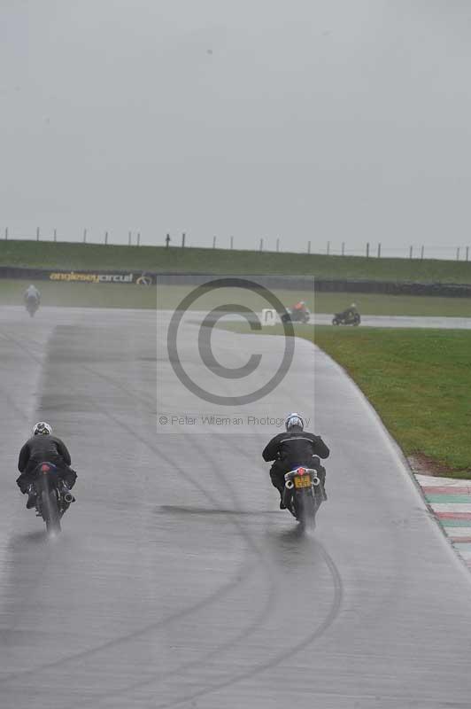 Motorcycle action photographs;anglesey circuit;anglesey trackday photographs;event digital images;eventdigitalimages;no limits trackday;oulton park circuit cheshire;peter wileman photography;trackday;trackday digital images;trackday photos;ty croes circuit wales