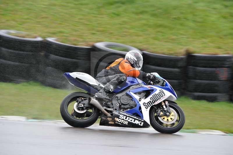 Motorcycle action photographs;anglesey circuit;anglesey trackday photographs;event digital images;eventdigitalimages;no limits trackday;oulton park circuit cheshire;peter wileman photography;trackday;trackday digital images;trackday photos;ty croes circuit wales