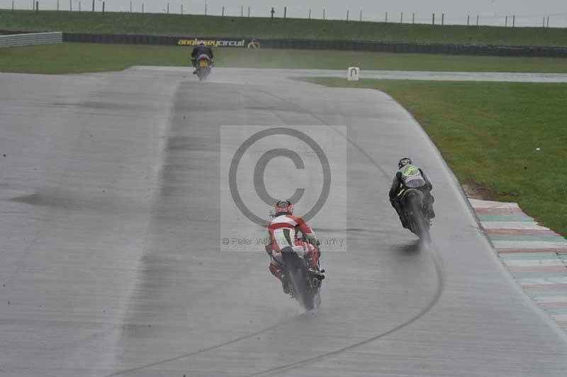 Motorcycle action photographs;anglesey circuit;anglesey trackday photographs;event digital images;eventdigitalimages;no limits trackday;oulton park circuit cheshire;peter wileman photography;trackday;trackday digital images;trackday photos;ty croes circuit wales