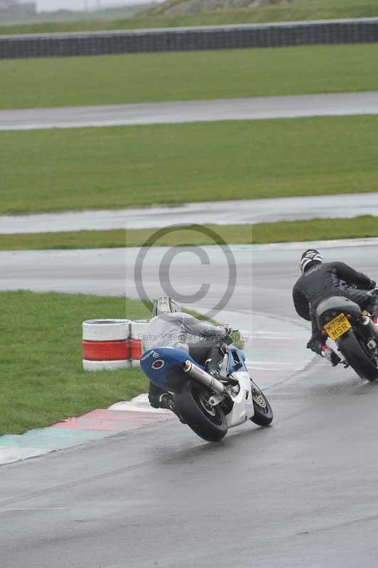 Motorcycle action photographs;anglesey circuit;anglesey trackday photographs;event digital images;eventdigitalimages;no limits trackday;oulton park circuit cheshire;peter wileman photography;trackday;trackday digital images;trackday photos;ty croes circuit wales