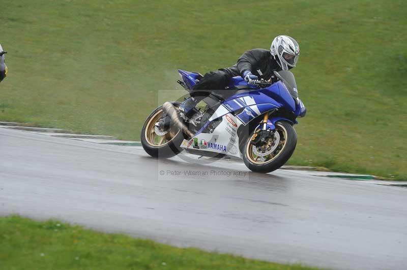 Motorcycle action photographs;anglesey circuit;anglesey trackday photographs;event digital images;eventdigitalimages;no limits trackday;oulton park circuit cheshire;peter wileman photography;trackday;trackday digital images;trackday photos;ty croes circuit wales