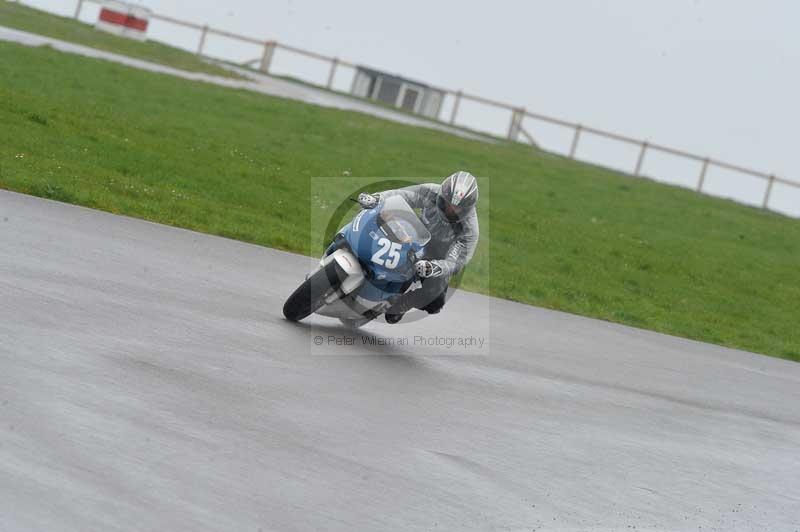 Motorcycle action photographs;anglesey circuit;anglesey trackday photographs;event digital images;eventdigitalimages;no limits trackday;oulton park circuit cheshire;peter wileman photography;trackday;trackday digital images;trackday photos;ty croes circuit wales