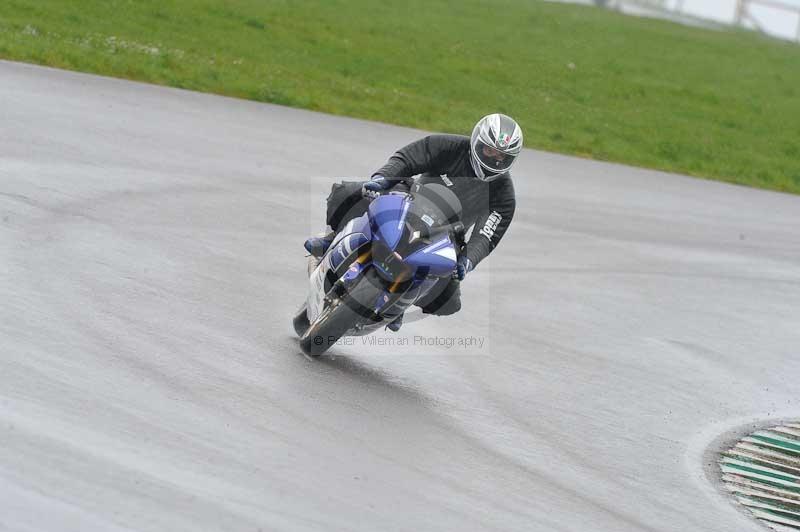 Motorcycle action photographs;anglesey circuit;anglesey trackday photographs;event digital images;eventdigitalimages;no limits trackday;oulton park circuit cheshire;peter wileman photography;trackday;trackday digital images;trackday photos;ty croes circuit wales