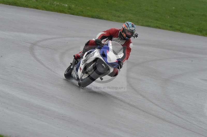 Motorcycle action photographs;anglesey circuit;anglesey trackday photographs;event digital images;eventdigitalimages;no limits trackday;oulton park circuit cheshire;peter wileman photography;trackday;trackday digital images;trackday photos;ty croes circuit wales