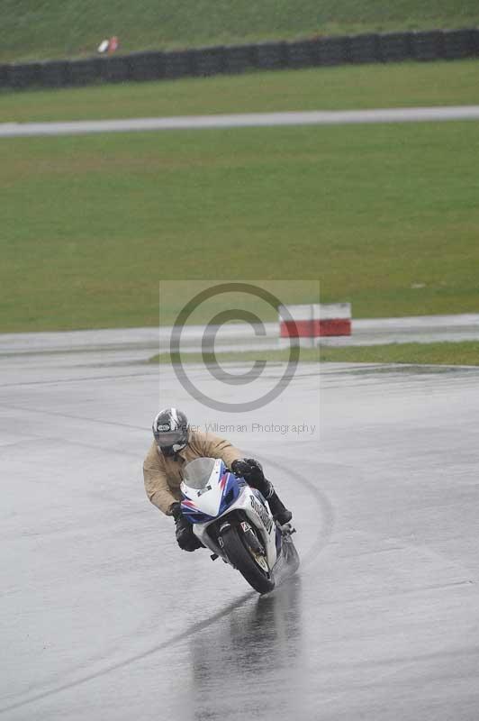 Motorcycle action photographs;anglesey circuit;anglesey trackday photographs;event digital images;eventdigitalimages;no limits trackday;oulton park circuit cheshire;peter wileman photography;trackday;trackday digital images;trackday photos;ty croes circuit wales