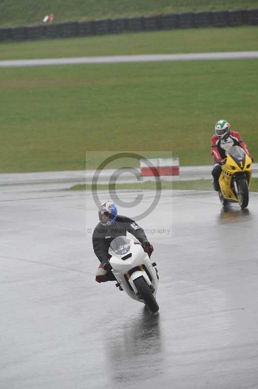 Motorcycle action photographs;anglesey circuit;anglesey trackday photographs;event digital images;eventdigitalimages;no limits trackday;oulton park circuit cheshire;peter wileman photography;trackday;trackday digital images;trackday photos;ty croes circuit wales