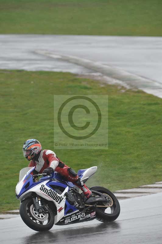 Motorcycle action photographs;anglesey circuit;anglesey trackday photographs;event digital images;eventdigitalimages;no limits trackday;oulton park circuit cheshire;peter wileman photography;trackday;trackday digital images;trackday photos;ty croes circuit wales