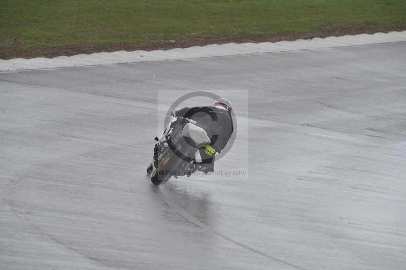 Motorcycle action photographs;anglesey circuit;anglesey trackday photographs;event digital images;eventdigitalimages;no limits trackday;oulton park circuit cheshire;peter wileman photography;trackday;trackday digital images;trackday photos;ty croes circuit wales