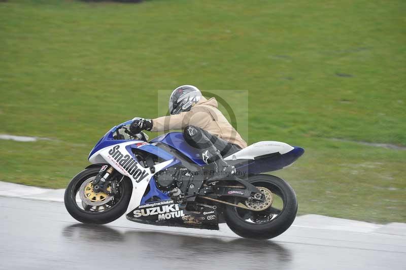 Motorcycle action photographs;anglesey circuit;anglesey trackday photographs;event digital images;eventdigitalimages;no limits trackday;oulton park circuit cheshire;peter wileman photography;trackday;trackday digital images;trackday photos;ty croes circuit wales