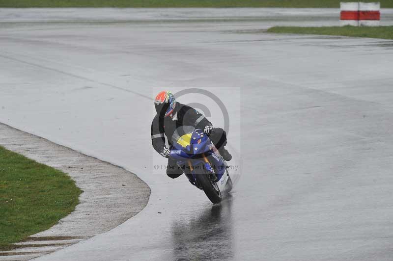 Motorcycle action photographs;anglesey circuit;anglesey trackday photographs;event digital images;eventdigitalimages;no limits trackday;oulton park circuit cheshire;peter wileman photography;trackday;trackday digital images;trackday photos;ty croes circuit wales