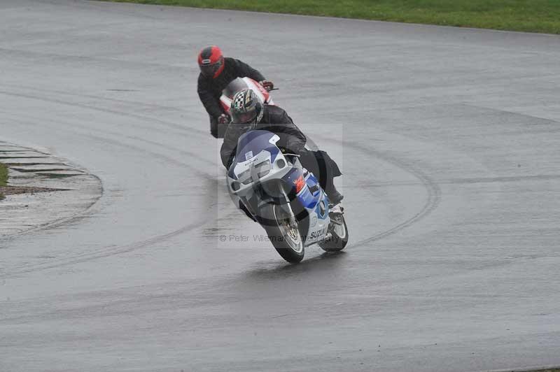 Motorcycle action photographs;anglesey circuit;anglesey trackday photographs;event digital images;eventdigitalimages;no limits trackday;oulton park circuit cheshire;peter wileman photography;trackday;trackday digital images;trackday photos;ty croes circuit wales