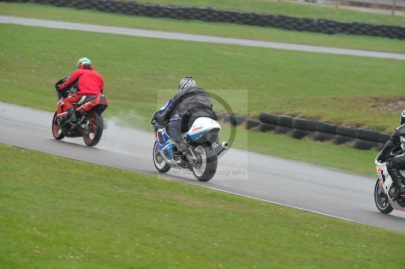 Motorcycle action photographs;anglesey circuit;anglesey trackday photographs;event digital images;eventdigitalimages;no limits trackday;oulton park circuit cheshire;peter wileman photography;trackday;trackday digital images;trackday photos;ty croes circuit wales