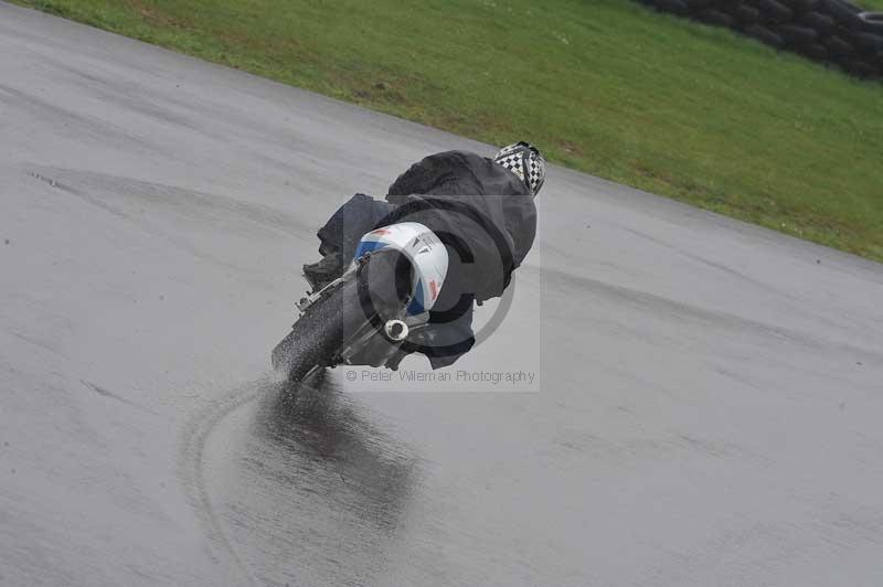 Motorcycle action photographs;anglesey circuit;anglesey trackday photographs;event digital images;eventdigitalimages;no limits trackday;oulton park circuit cheshire;peter wileman photography;trackday;trackday digital images;trackday photos;ty croes circuit wales