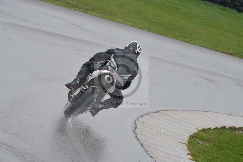 Motorcycle action photographs;anglesey circuit;anglesey trackday photographs;event digital images;eventdigitalimages;no limits trackday;oulton park circuit cheshire;peter wileman photography;trackday;trackday digital images;trackday photos;ty croes circuit wales