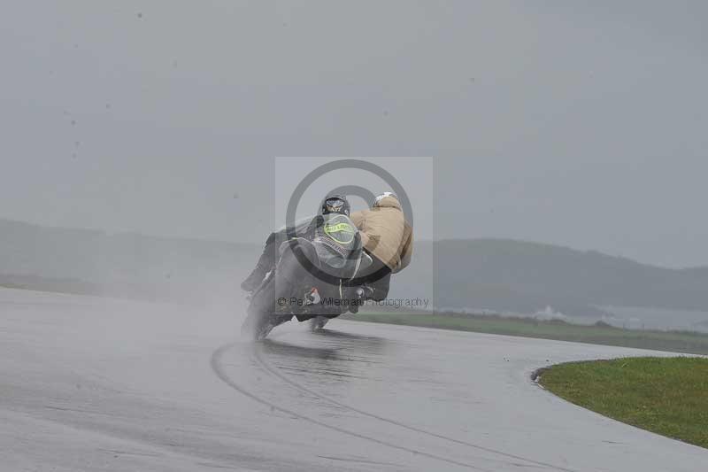 Motorcycle action photographs;anglesey circuit;anglesey trackday photographs;event digital images;eventdigitalimages;no limits trackday;oulton park circuit cheshire;peter wileman photography;trackday;trackday digital images;trackday photos;ty croes circuit wales