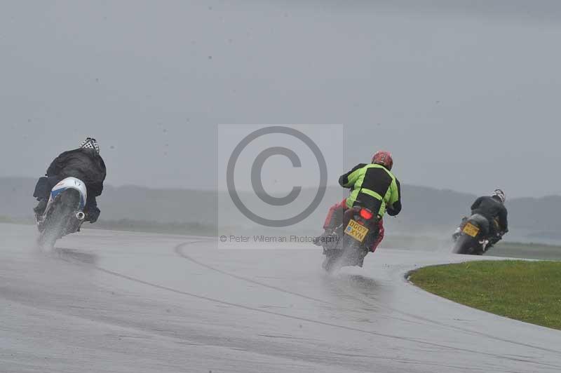 Motorcycle action photographs;anglesey circuit;anglesey trackday photographs;event digital images;eventdigitalimages;no limits trackday;oulton park circuit cheshire;peter wileman photography;trackday;trackday digital images;trackday photos;ty croes circuit wales