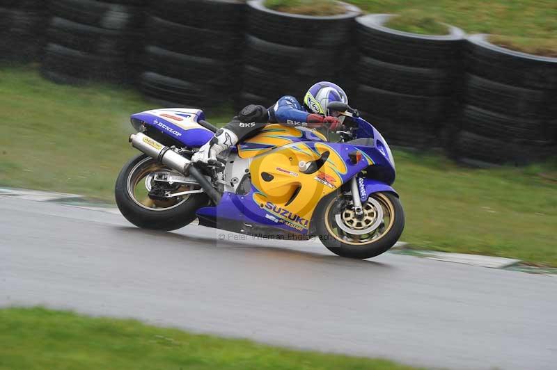 Motorcycle action photographs;anglesey circuit;anglesey trackday photographs;event digital images;eventdigitalimages;no limits trackday;oulton park circuit cheshire;peter wileman photography;trackday;trackday digital images;trackday photos;ty croes circuit wales