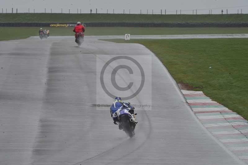 Motorcycle action photographs;anglesey circuit;anglesey trackday photographs;event digital images;eventdigitalimages;no limits trackday;oulton park circuit cheshire;peter wileman photography;trackday;trackday digital images;trackday photos;ty croes circuit wales