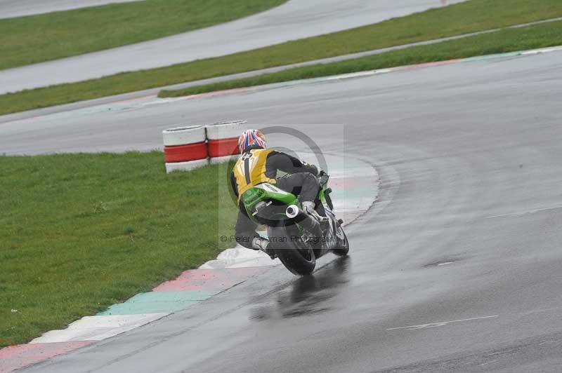 Motorcycle action photographs;anglesey circuit;anglesey trackday photographs;event digital images;eventdigitalimages;no limits trackday;oulton park circuit cheshire;peter wileman photography;trackday;trackday digital images;trackday photos;ty croes circuit wales