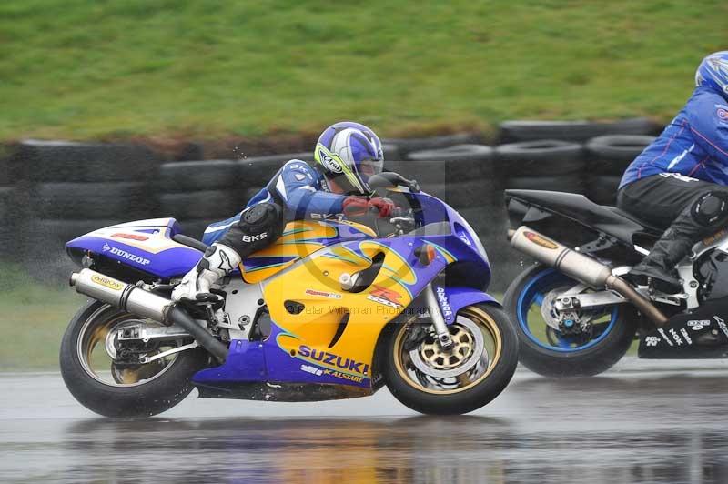 Motorcycle action photographs;anglesey circuit;anglesey trackday photographs;event digital images;eventdigitalimages;no limits trackday;oulton park circuit cheshire;peter wileman photography;trackday;trackday digital images;trackday photos;ty croes circuit wales