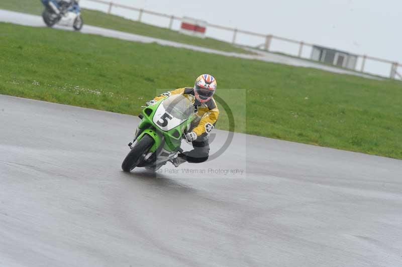 Motorcycle action photographs;anglesey circuit;anglesey trackday photographs;event digital images;eventdigitalimages;no limits trackday;oulton park circuit cheshire;peter wileman photography;trackday;trackday digital images;trackday photos;ty croes circuit wales