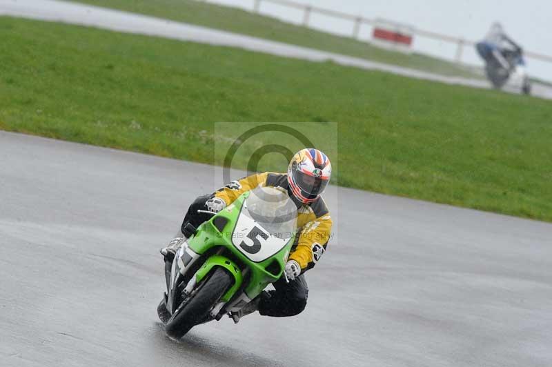 Motorcycle action photographs;anglesey circuit;anglesey trackday photographs;event digital images;eventdigitalimages;no limits trackday;oulton park circuit cheshire;peter wileman photography;trackday;trackday digital images;trackday photos;ty croes circuit wales