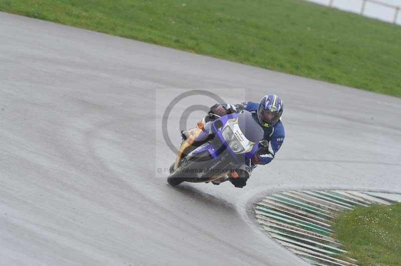 Motorcycle action photographs;anglesey circuit;anglesey trackday photographs;event digital images;eventdigitalimages;no limits trackday;oulton park circuit cheshire;peter wileman photography;trackday;trackday digital images;trackday photos;ty croes circuit wales