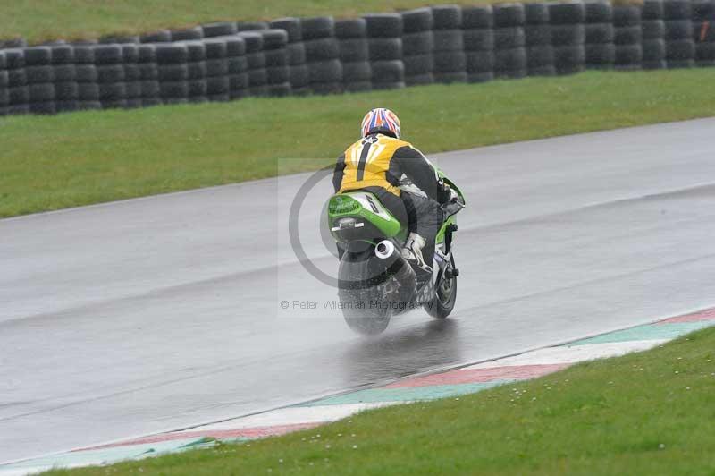 Motorcycle action photographs;anglesey circuit;anglesey trackday photographs;event digital images;eventdigitalimages;no limits trackday;oulton park circuit cheshire;peter wileman photography;trackday;trackday digital images;trackday photos;ty croes circuit wales