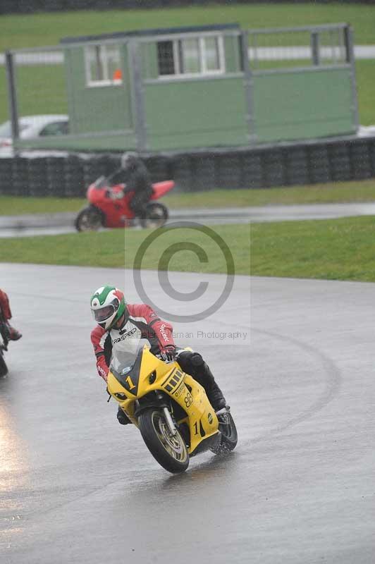 Motorcycle action photographs;anglesey circuit;anglesey trackday photographs;event digital images;eventdigitalimages;no limits trackday;oulton park circuit cheshire;peter wileman photography;trackday;trackday digital images;trackday photos;ty croes circuit wales