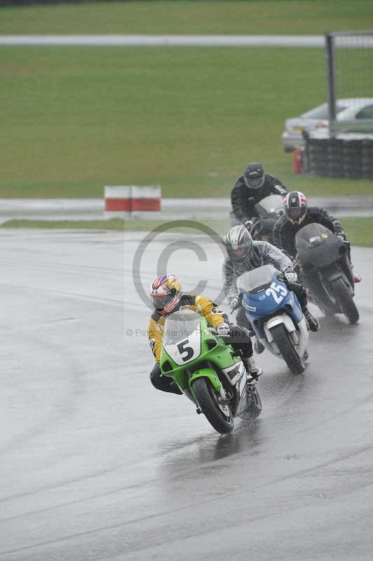 Motorcycle action photographs;anglesey circuit;anglesey trackday photographs;event digital images;eventdigitalimages;no limits trackday;oulton park circuit cheshire;peter wileman photography;trackday;trackday digital images;trackday photos;ty croes circuit wales