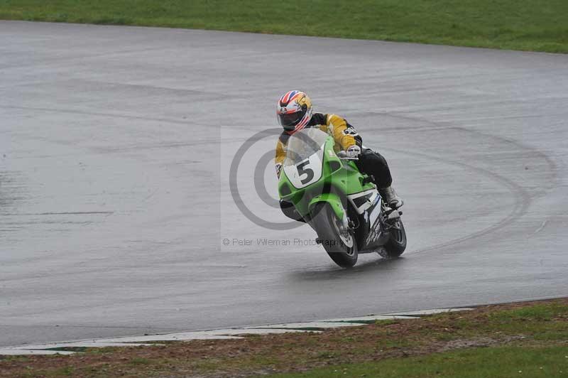 Motorcycle action photographs;anglesey circuit;anglesey trackday photographs;event digital images;eventdigitalimages;no limits trackday;oulton park circuit cheshire;peter wileman photography;trackday;trackday digital images;trackday photos;ty croes circuit wales